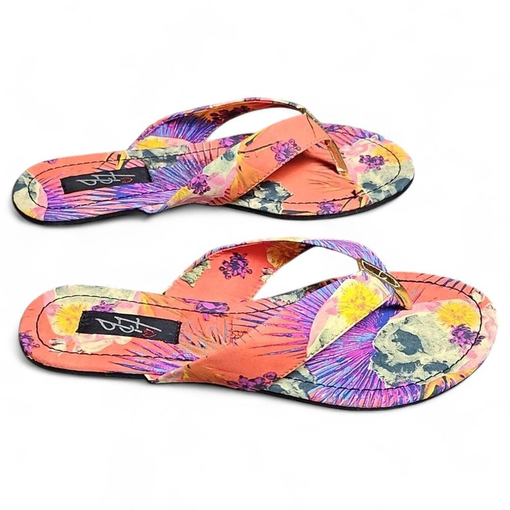 New in Box Iron Fist Reina Muerte Flat Sandal Sz 6